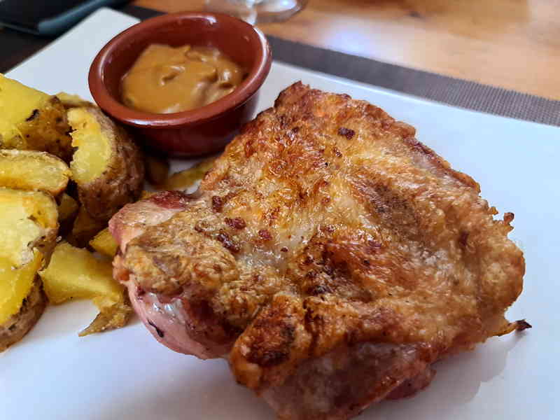 Mesón Asador La Carrucha. Detapasconchencho