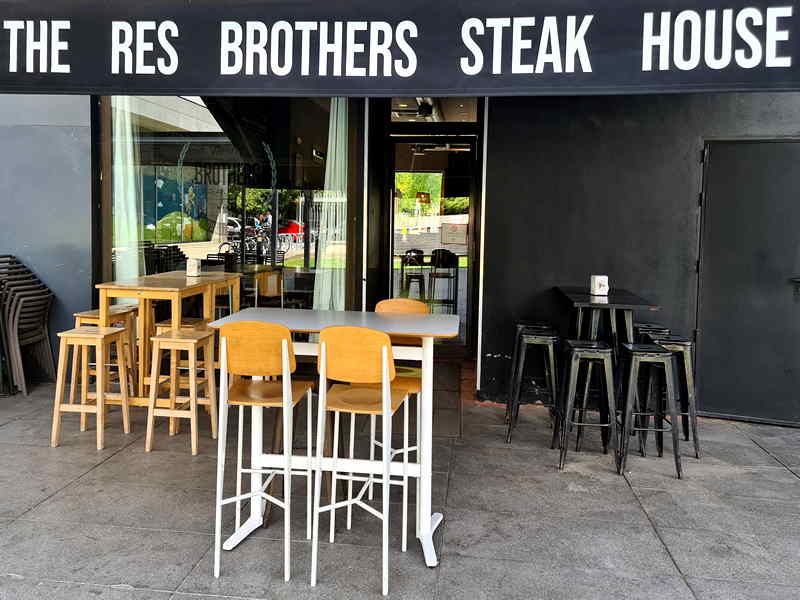 Res Brothers Steak House. Detapasconchencho