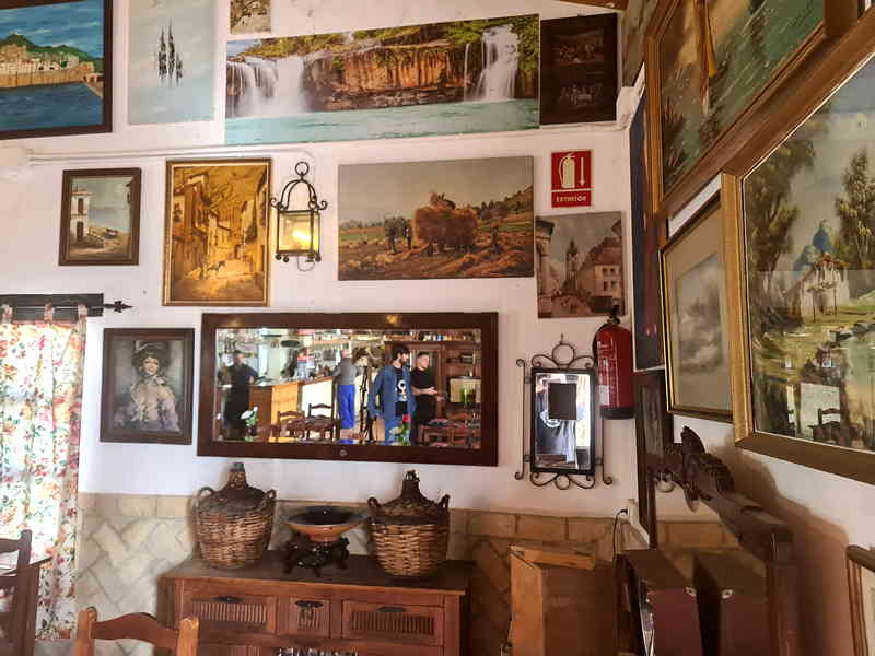 Bar Restaurante El Charré. Detapasconchencho