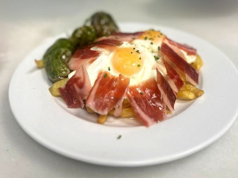 De Domínguez Barra y Vitrina. Detapasconchencho