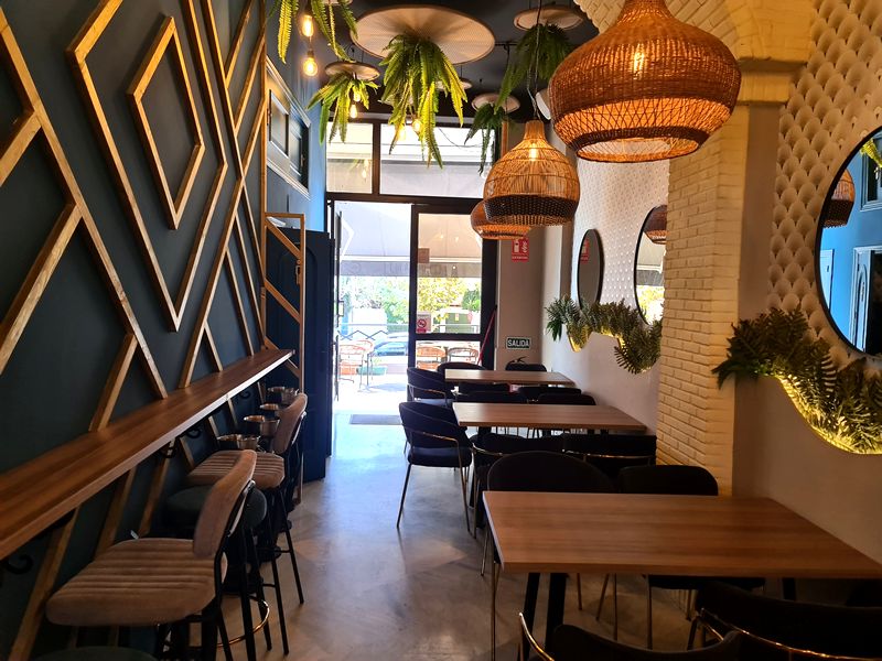 Umami Gastrobar & Brunch. Detapasconchencho