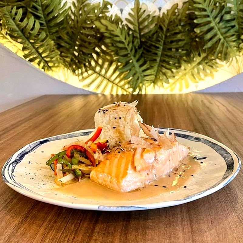 Umami Gastrobar & Brunch. Detapasconchencho