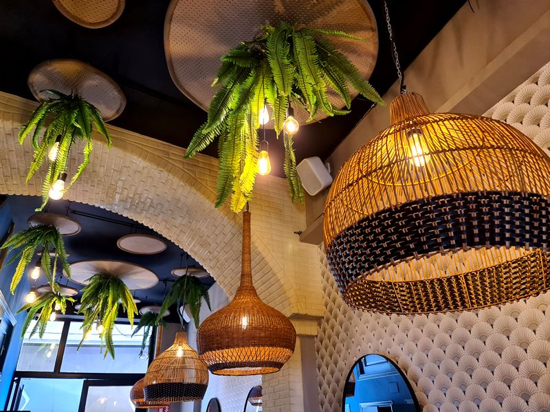 Umami Gastrobar & Brunch. Detapasconchencho