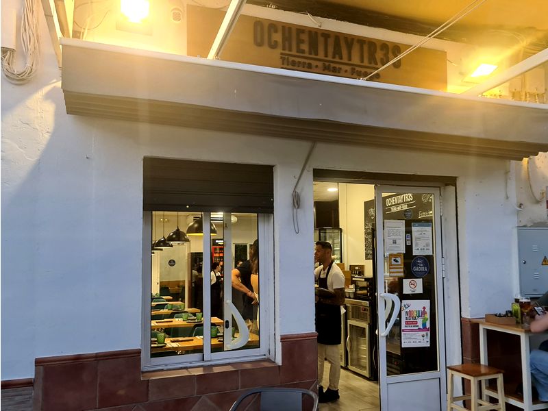 Ochentaytres Brenes. Detapasconchencho