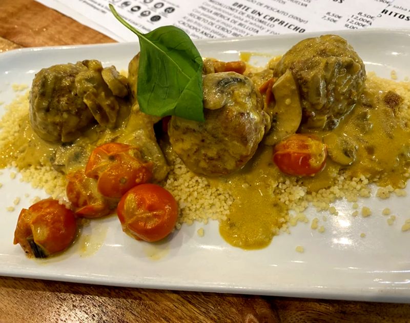 Manila Tapas. Detapasconchencho
