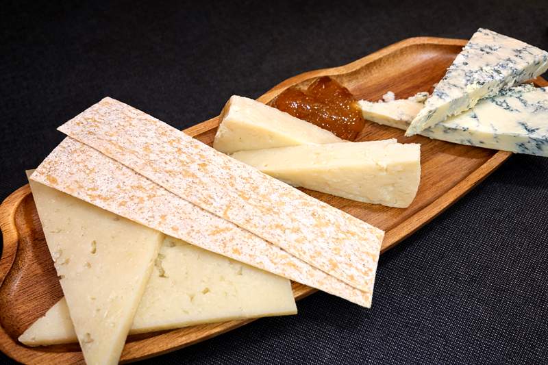 Comté Vinoteca. Detapasconchencho