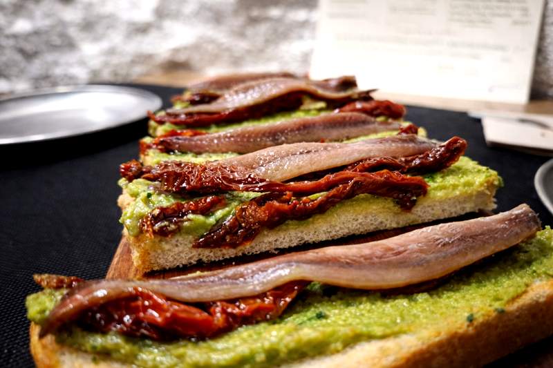 Comté Vinoteca. Detapasconchencho