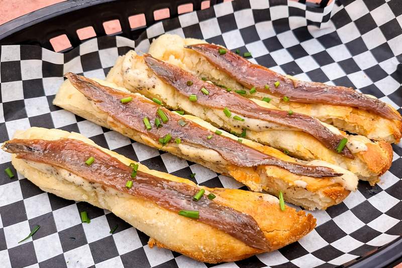 Mala Casa & Club. Detapasconchencho