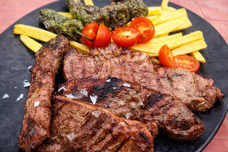 Mala Casa & Club. Detapasconchencho