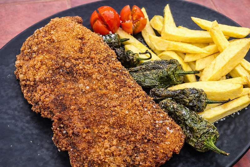 Mala Casa & Club. Detapasconchencho