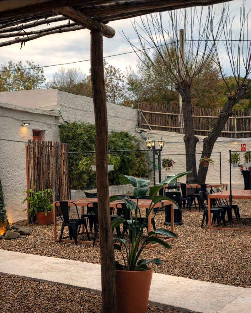 Mala Casa & Club. Detapasconchencho