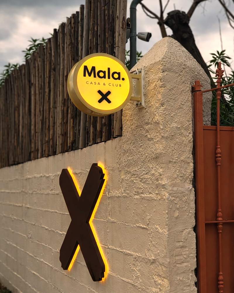 Mala Casa & Club. Detapasconchencho